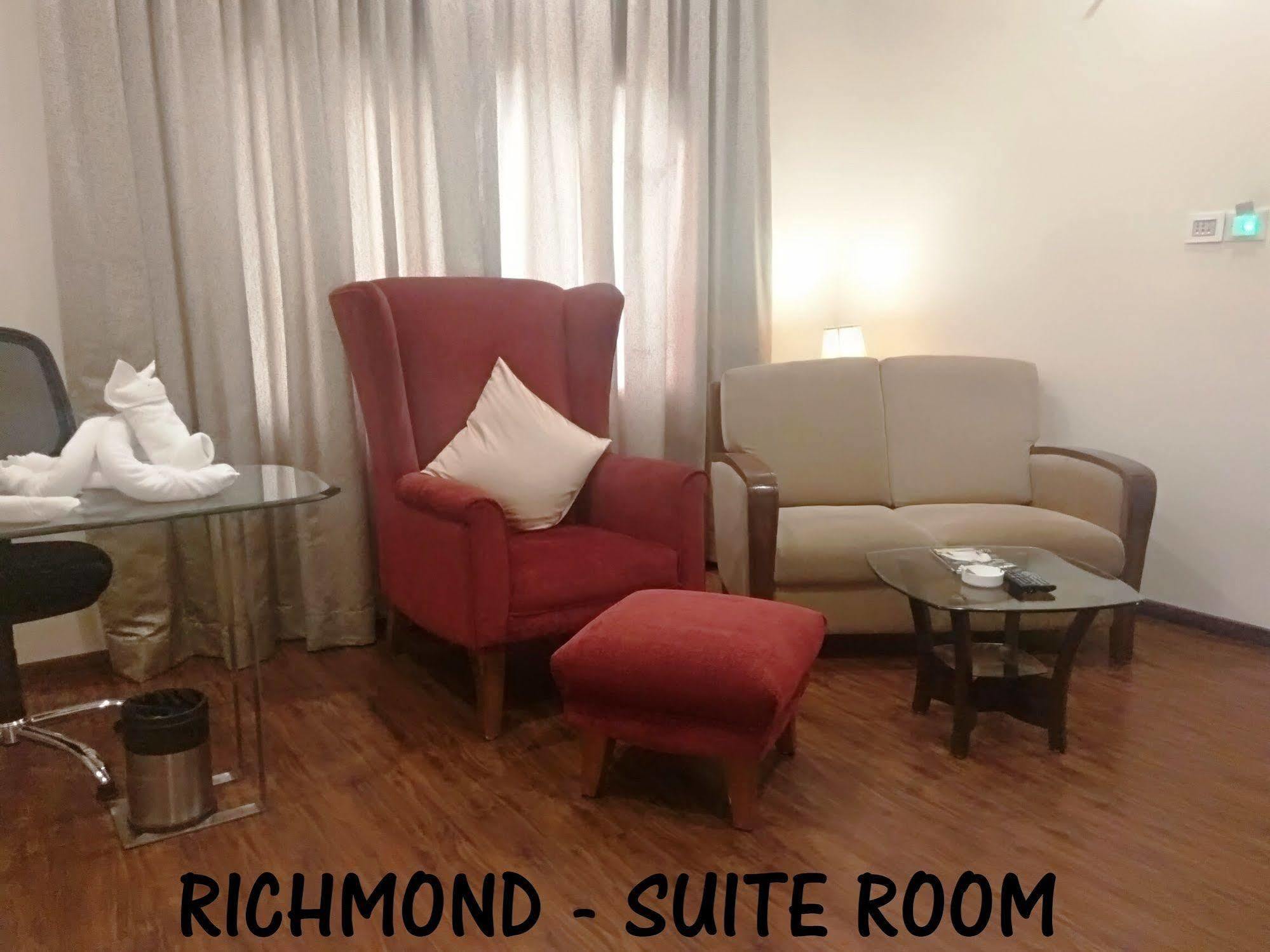 העיר בנגלור Hotel Ramanashree Richmond מראה חיצוני תמונה